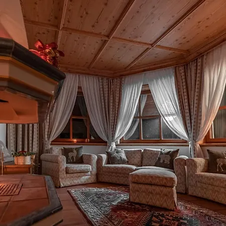 别墅 Bad Kleinkirchheim Lush And Spacious With Indoor Pool And Wellness - Seven Bedroom