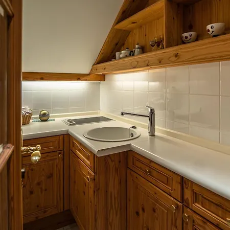 Villa Lush And Spacious With Indoor Pool And Wellness - Seven Bedroom