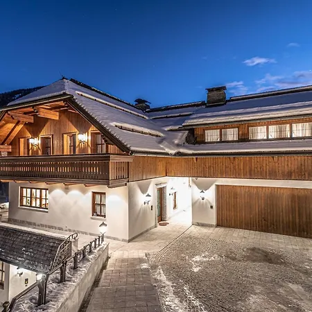 Lush And Spacious With Indoor Pool And Wellness - Seven Bedroom Вилла *