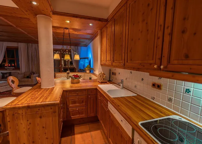 Lush And Spacious With Indoor Pool And Wellness - Seven Bedroom