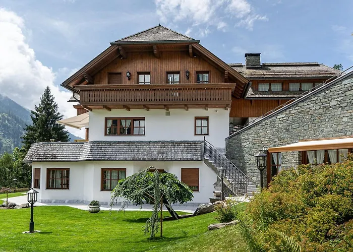 Villa Bad Kleinkirchheim Lush And Spacious With Indoor Pool And Wellness - Seven Bedroom